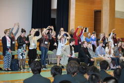 さっそく，農林生徒達を『パチリ』